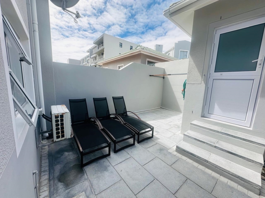 To Let 3 Bedroom Property for Rent in Big Bay Western Cape